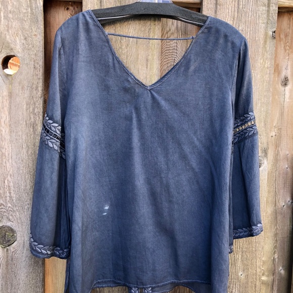 Boho denim flowy eyelet top - Picture 8 of 10
